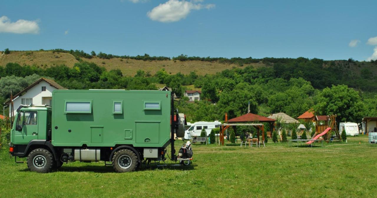 Camping La Foisor Turda Eksteriør bilde